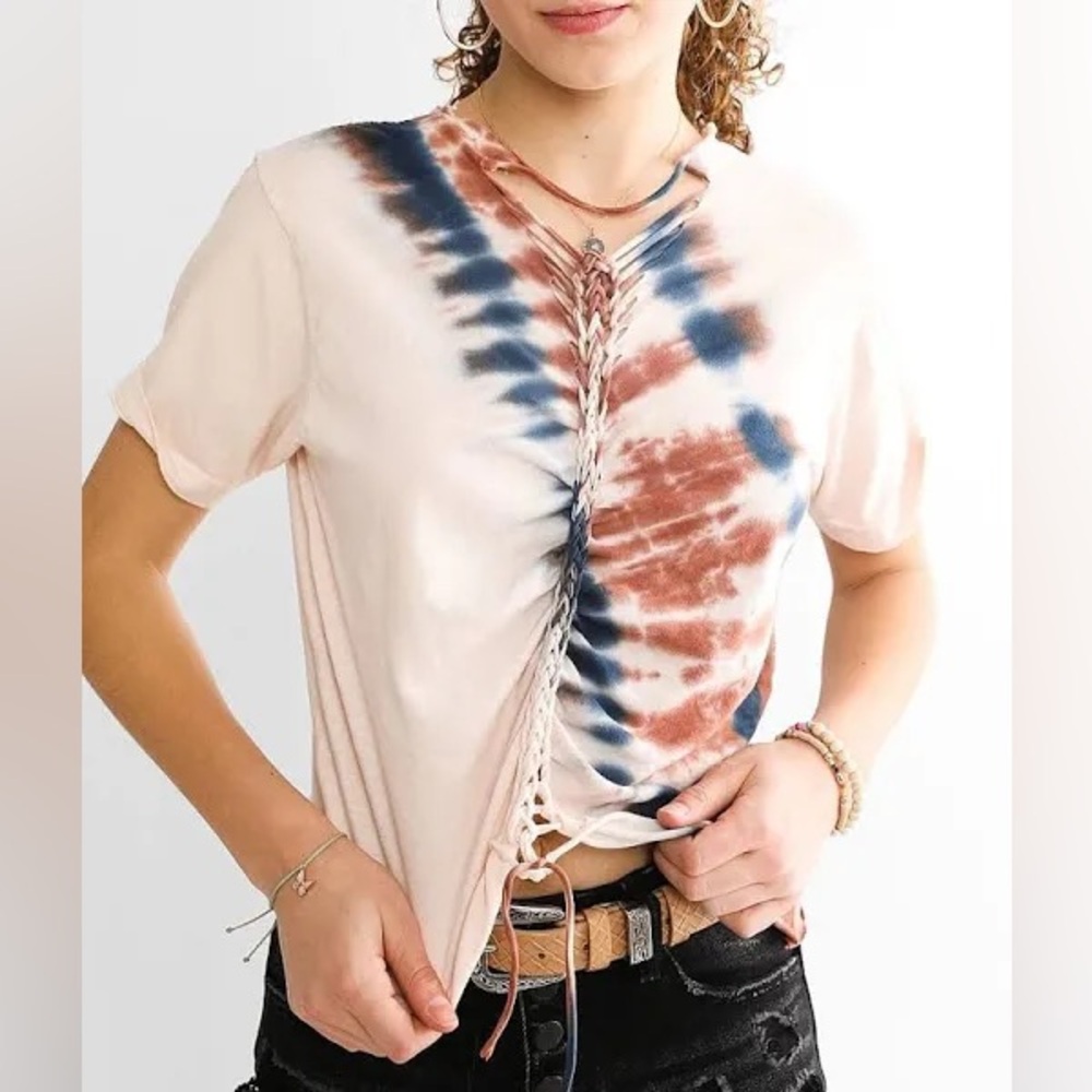 Gilded Intent Tie Dye Short Sleeve Tee Shirt in Francis Wash with Braided Back